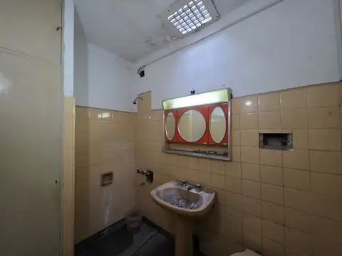 Depto Tipo Casa en Venta 56 años