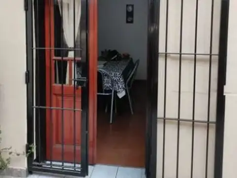 Depto Tipo Casa en Venta de 5 ambientes