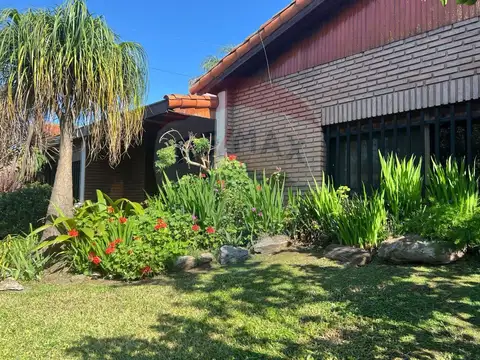 CASA EN VENTA 4 AMBIENTES EN CIUDAD EVITA