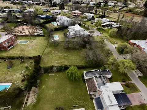 Terreno en Venta de 2042,0 m2