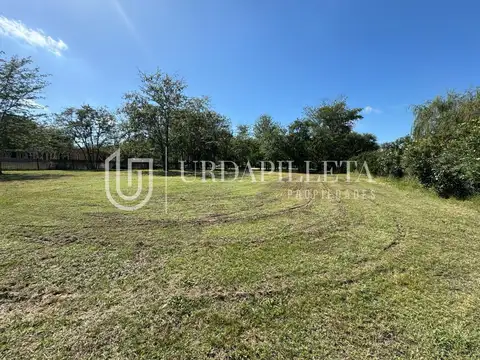 Terreno en Venta 30  mts Fondo