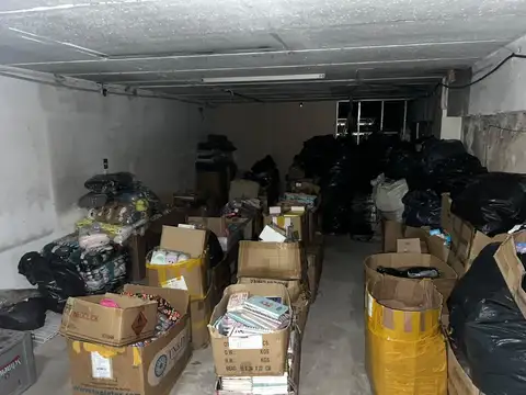 Local Comercial en Av. Santa Fe y Pueyrredon. Sin expensas. Apto todo destino