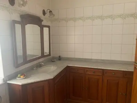 Casa en Venta en Quilmes, USD 235.000