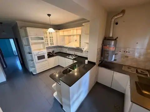 VENTA EXCLUSIVA CASA EN BARRIO AYACUCHO