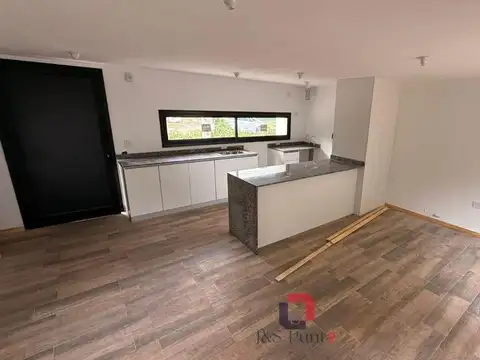 Casa en Venta en Villa Catalina, USD 100.000