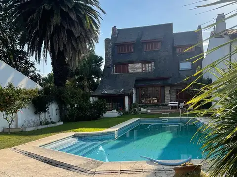 Imponente Chalet en San Fernando, calle Necochea, barrio santa clara