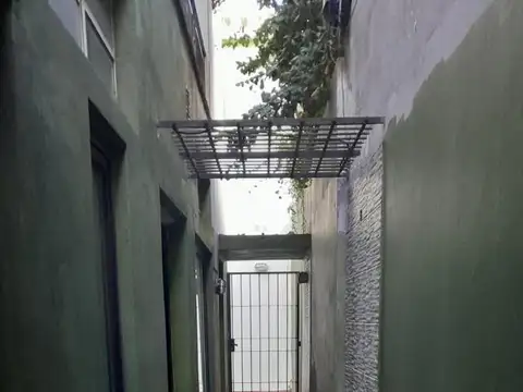 Depto Tipo Casa en Alquiler de 1 dormitorio