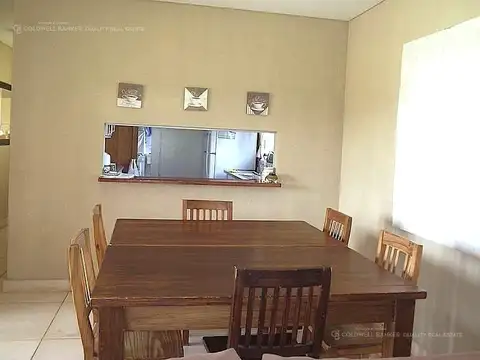 Casa en Venta con 7 cocheras