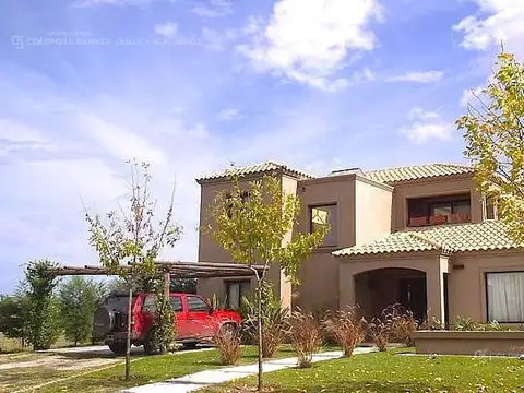 Casa en Venta de 5 dormitorios