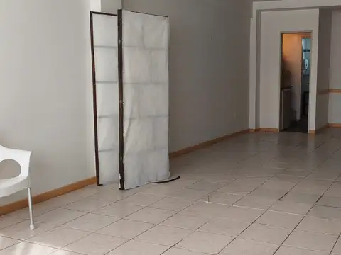 EXCELENTE OFICINA/ESTUDIO EN EL CENTRO COMERCIAL DEL BARRIO DE BELGRANO