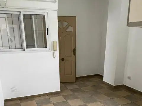 departamento de 2 ambientes en Carapachay 