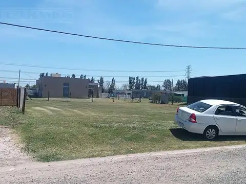 La Pista  al 1600 Barrio cerrado Ing. Maschzwitz