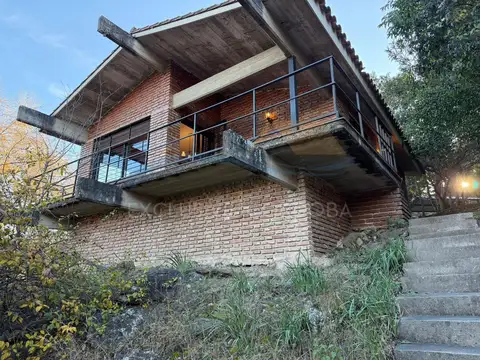Casa serrana en venta en Tala Huasi - 2 dormitorios - A una cuadra y media del río