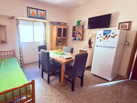 Departamento 2 ambientes a 5 cuadras del mar, gas natural!