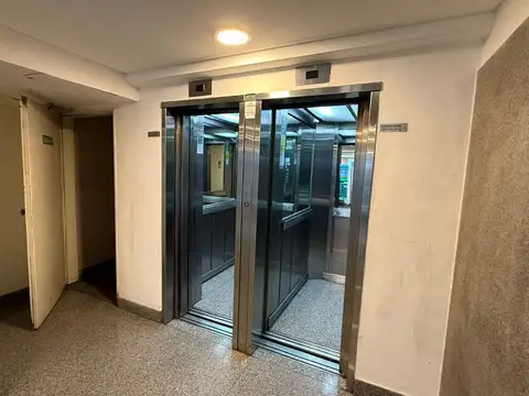 Oficina 3 ambientes con 1 baño