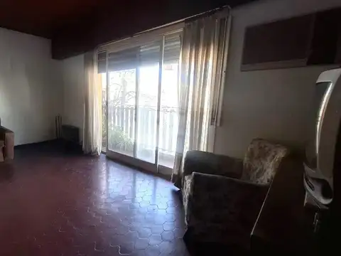 Depto Tipo Casa en Venta de 5 ambientes