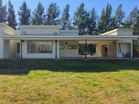 CASA EN VENTA EN CAMPOS DE ROCA ESTILO CAMPO