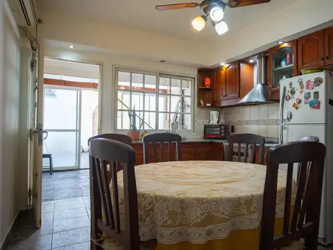 Depto Tipo Casa en Venta de 4 ambientes