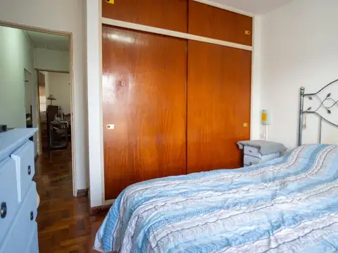 Depto Tipo Casa en Venta en Moron Sur, USD 97.000