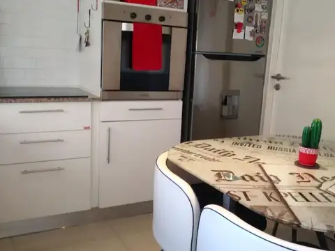 Departamento 4 ambientes con 2 baños