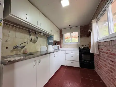 Casa 4 ambientes con 3 baños