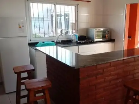 Casa 3 ambientes con 2 baños