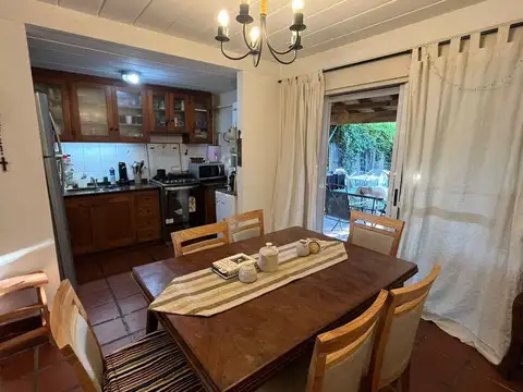 Casa 4 ambientes con 1 baño