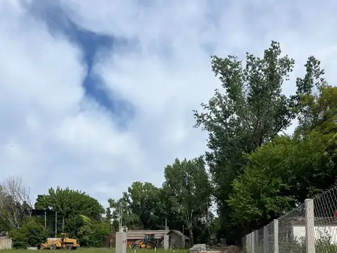 Terreno en Venta 10  mts Fondo