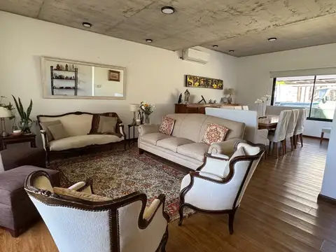 Casa en Venta en Bella Vista, USD 330.000