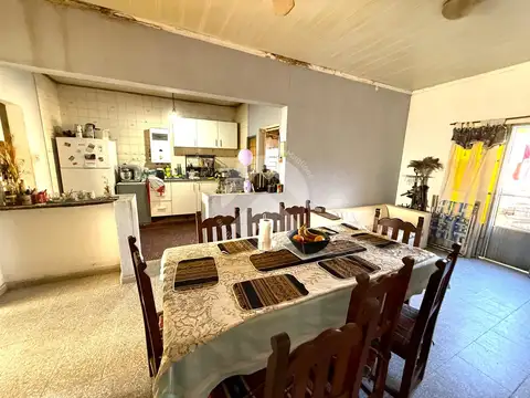 Casa 5 ambientes con 1 baño