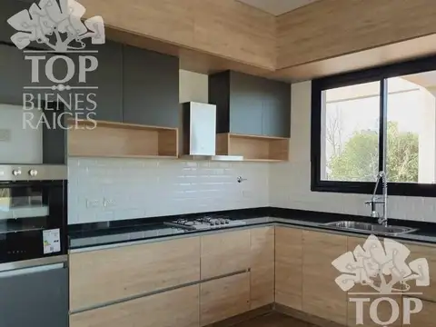 Casa en Venta al Noreste