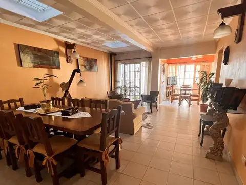 Casa en Venta en General San Martín, USD 210.000