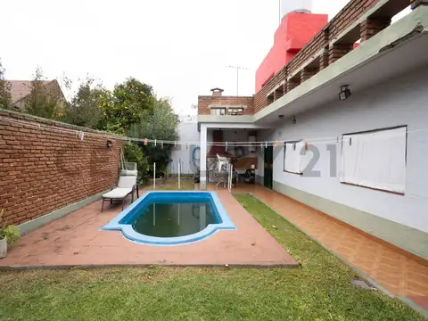 Casa en Venta en Martín Coronado, USD 500.000