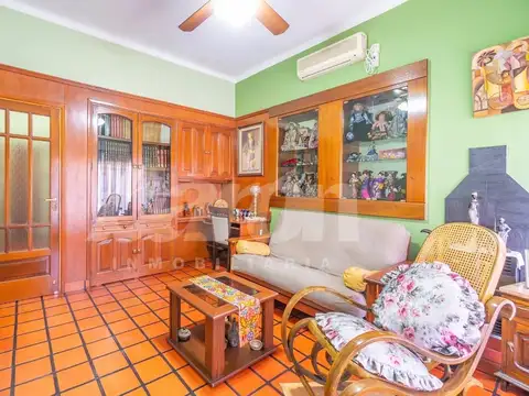 Casa 3 ambientes con 2 baños