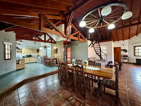 Casa en Venta de 4 dormitorios