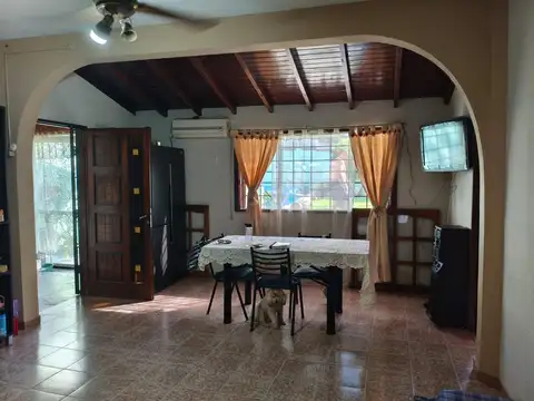 CASA SOBRE LOTE DE 10 X 33 SAN JUSTO