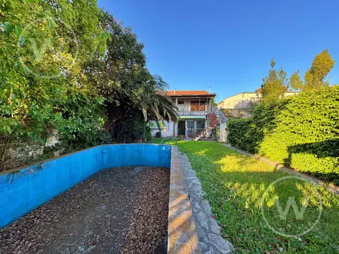 4 Ambientes | Lote de 430 m² | Pileta | Cocheras | Apto Crédito
