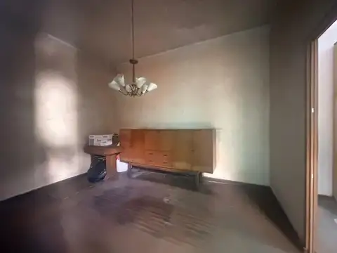 Depto Tipo Casa en Venta 50 años