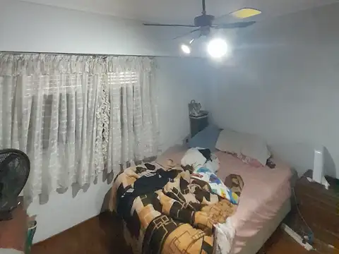 Casa 7 ambientes con 3 baños