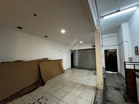 Galpon en Alquiler en Barrio Hipico, $ 1.800.000