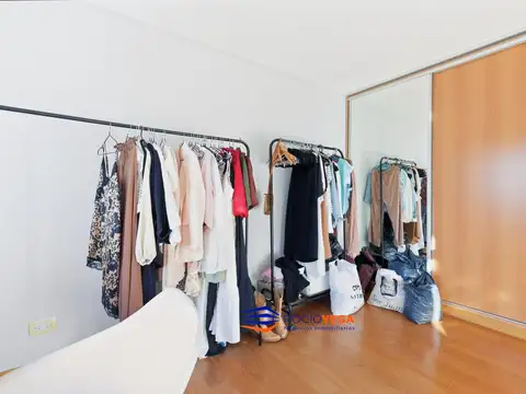 Casa en Venta con 5 cocheras