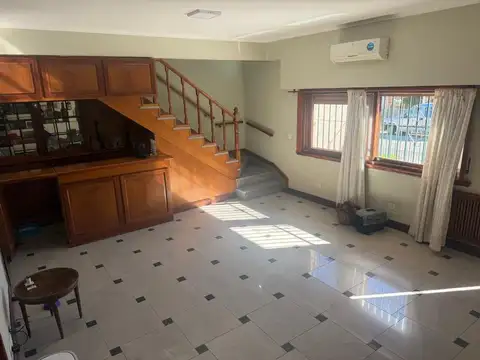 Casa en Venta en Villa Adelina, USD 288.000