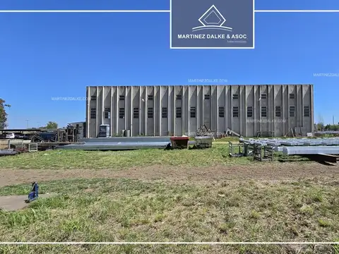 Galpon en Venta 136  mts Fondo