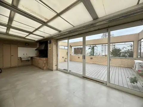 Departamento 6 ambientes con 3 baños