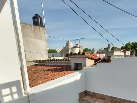 Loria 800, Piso 1°