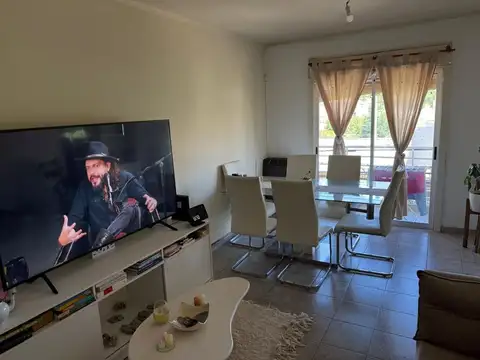 Departamento 3 ambientes con 2 baños