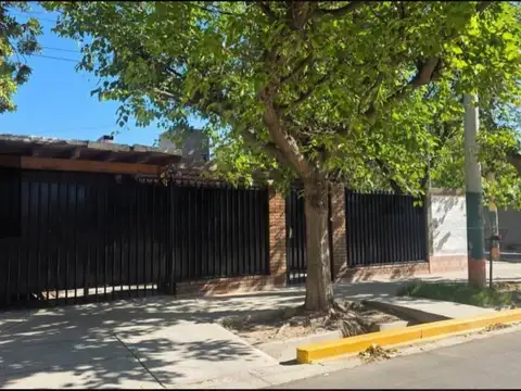CORRIENTES ESQUINA ESPAÑA 2200