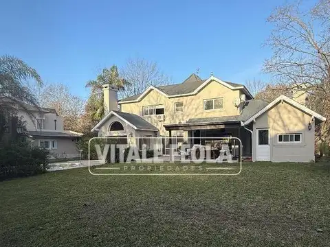 Casa en Alquiler en Campos De Álvarez, USD 2.200