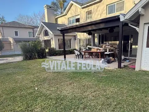 Casa en Alquiler de 4 dormitorios