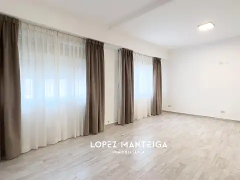 PH 3 Ambientes en Pb con Patio en Venta